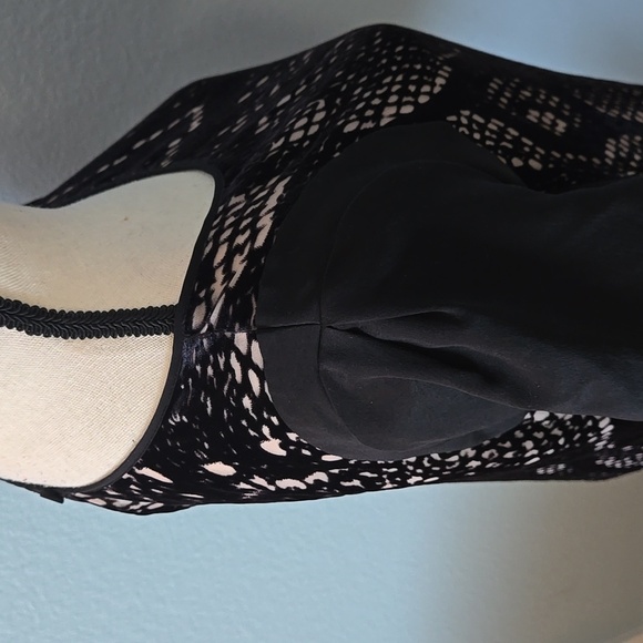 REBECCA TAYLOR Velvet Burnout Silk Snake Print Short Sleeve Top Blouse Sz 10 - Picture 9 of 16